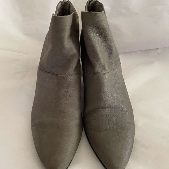 Eileen FisherMushroom Colored Suede Booties Size 8.5 - Picture 8 of 11